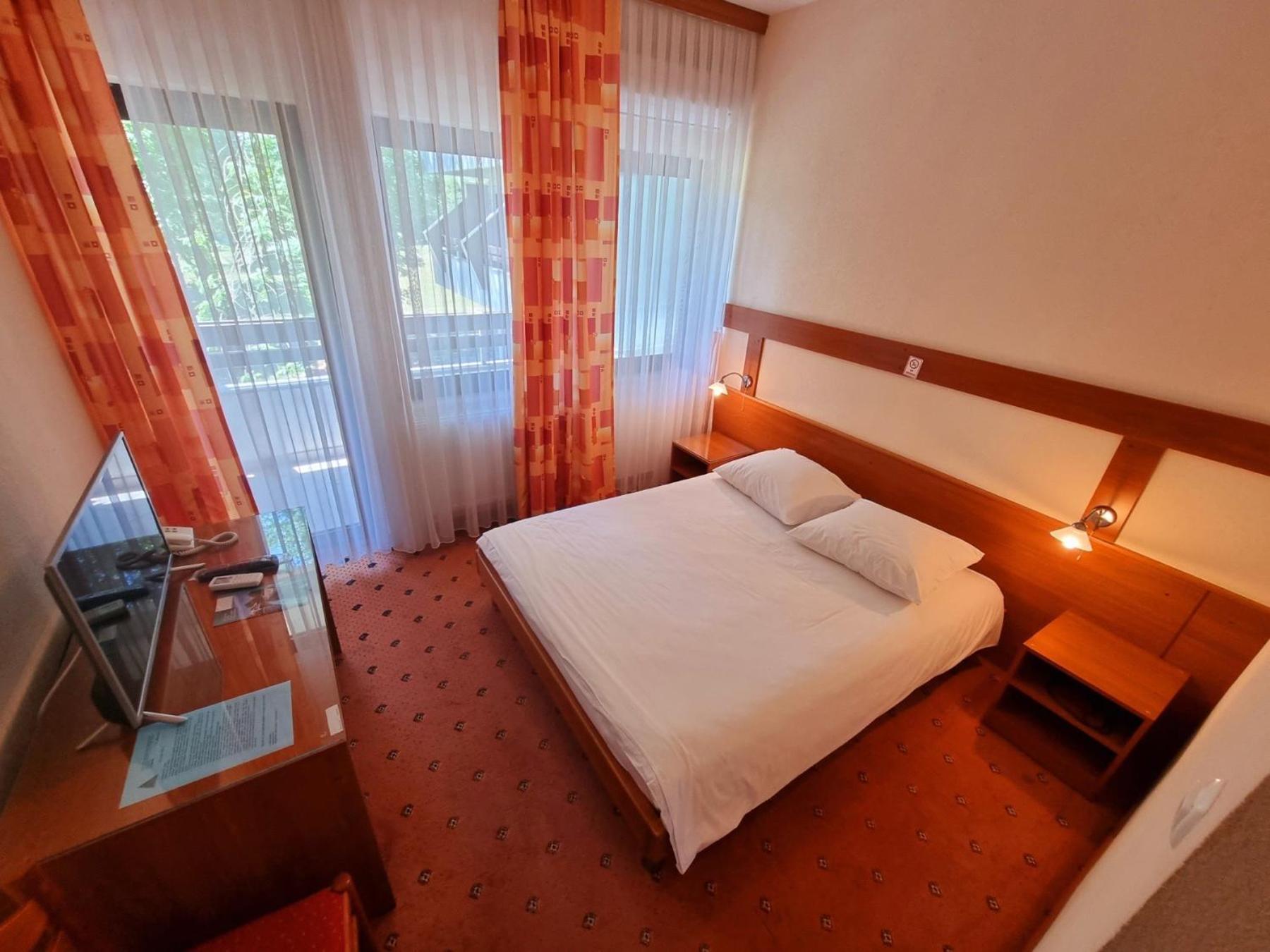 Hotel Ada Bihać Eksteriør bilde